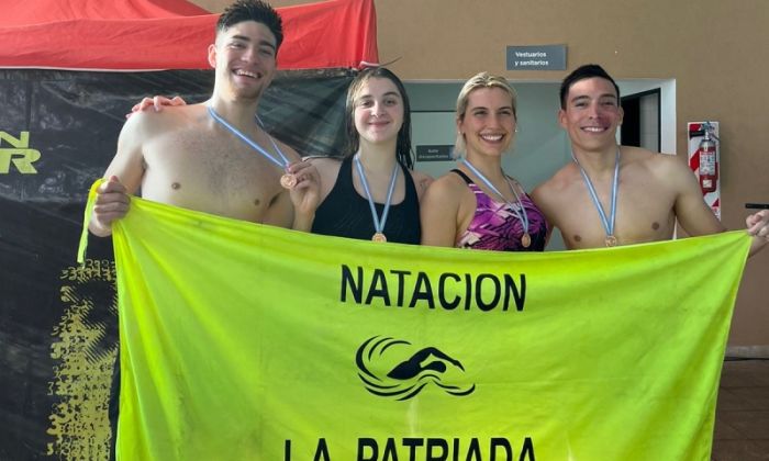 CABA - Cinco nadadores varelenses subieron al podio del metropolitano
